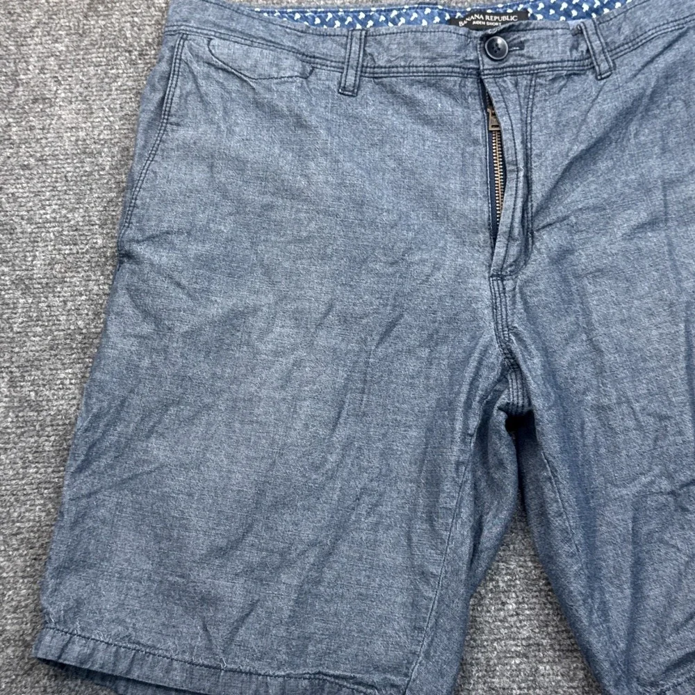 Banana Republic Aiden Chino Shorts Mens Size 33 Blue Gray Casual Stretch Classic